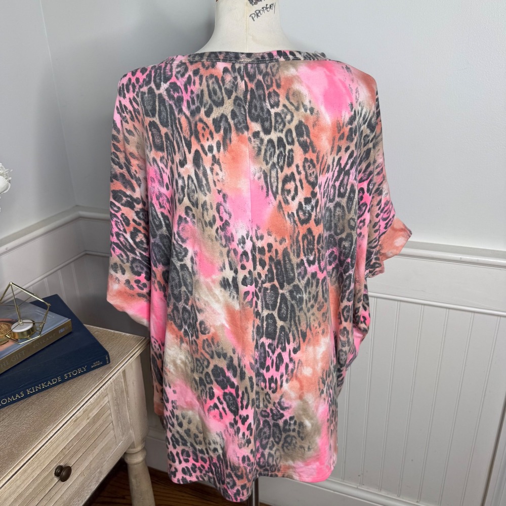 Dear Scarlett Pink Leopard Tie Dye Dolman Sleeve Oversized Top Small - Picture 3 of 7